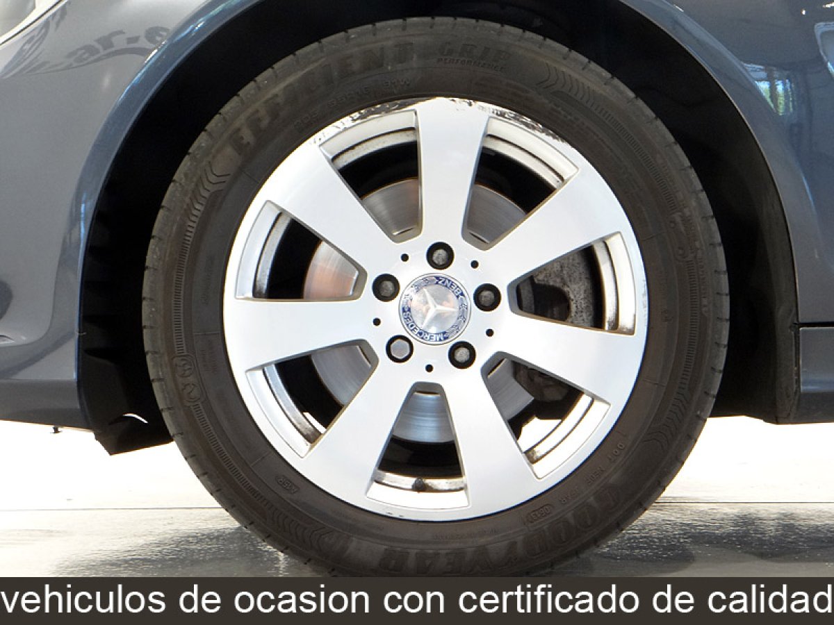 Foto Mercedes-Benz C 220 34