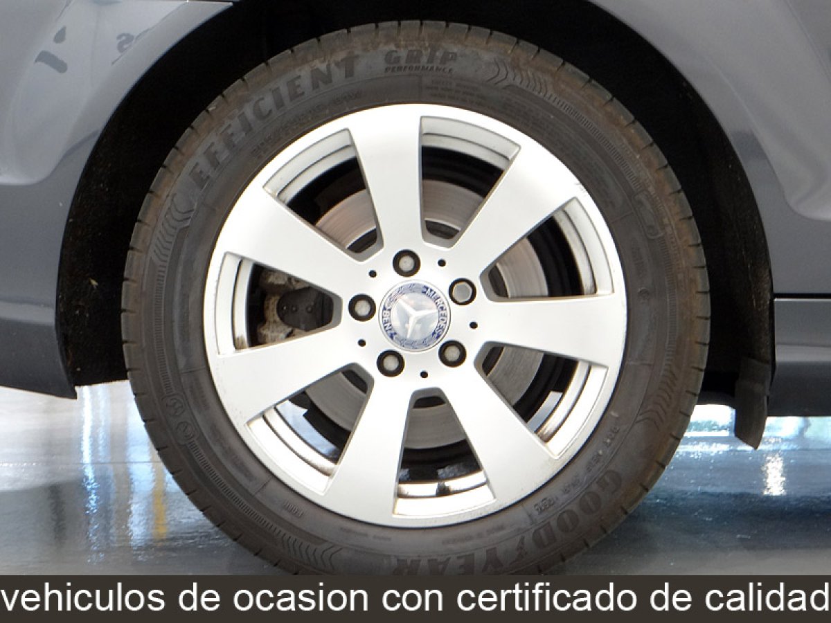 Foto Mercedes-Benz C 220 36