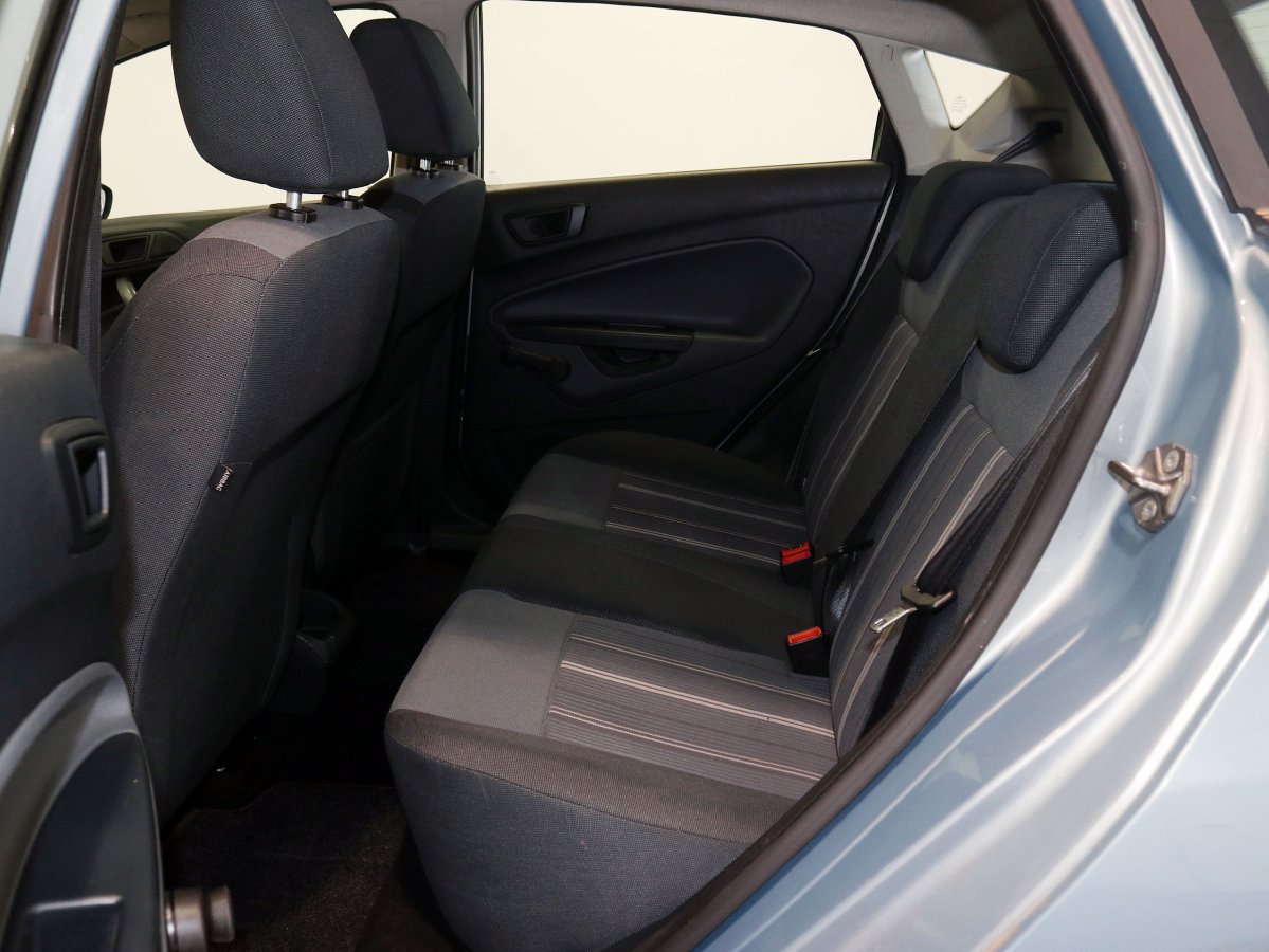 Foto Ford Fiesta 12
