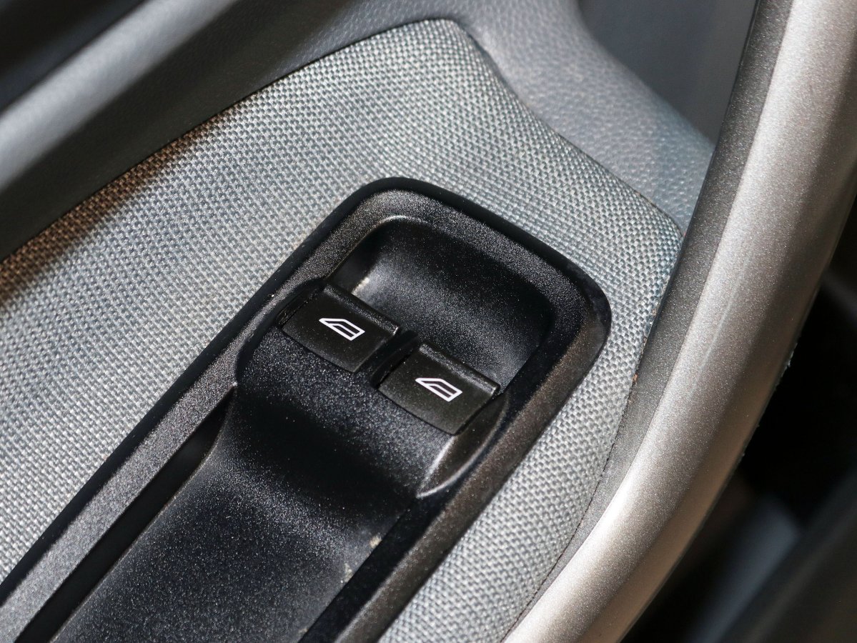 Foto Ford Fiesta 18