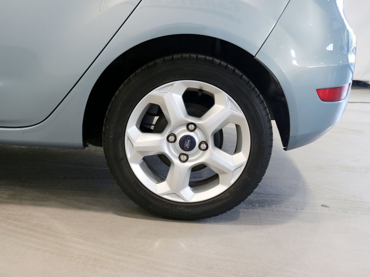 Foto Ford Fiesta 24