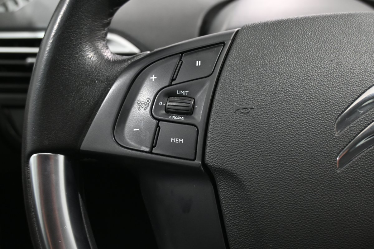 Foto Citroen Grand C4 22