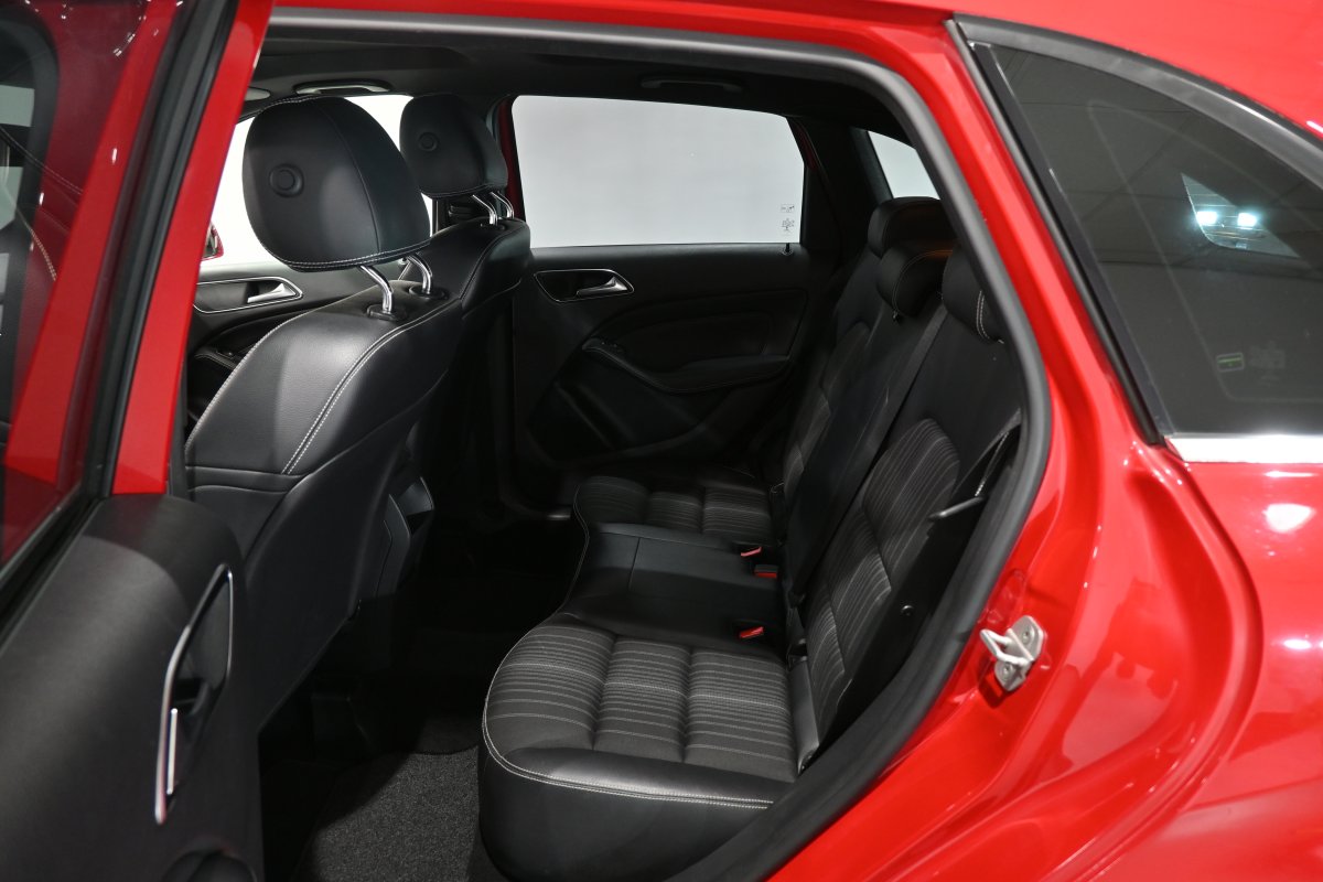 Foto Mercedes-Benz B 12