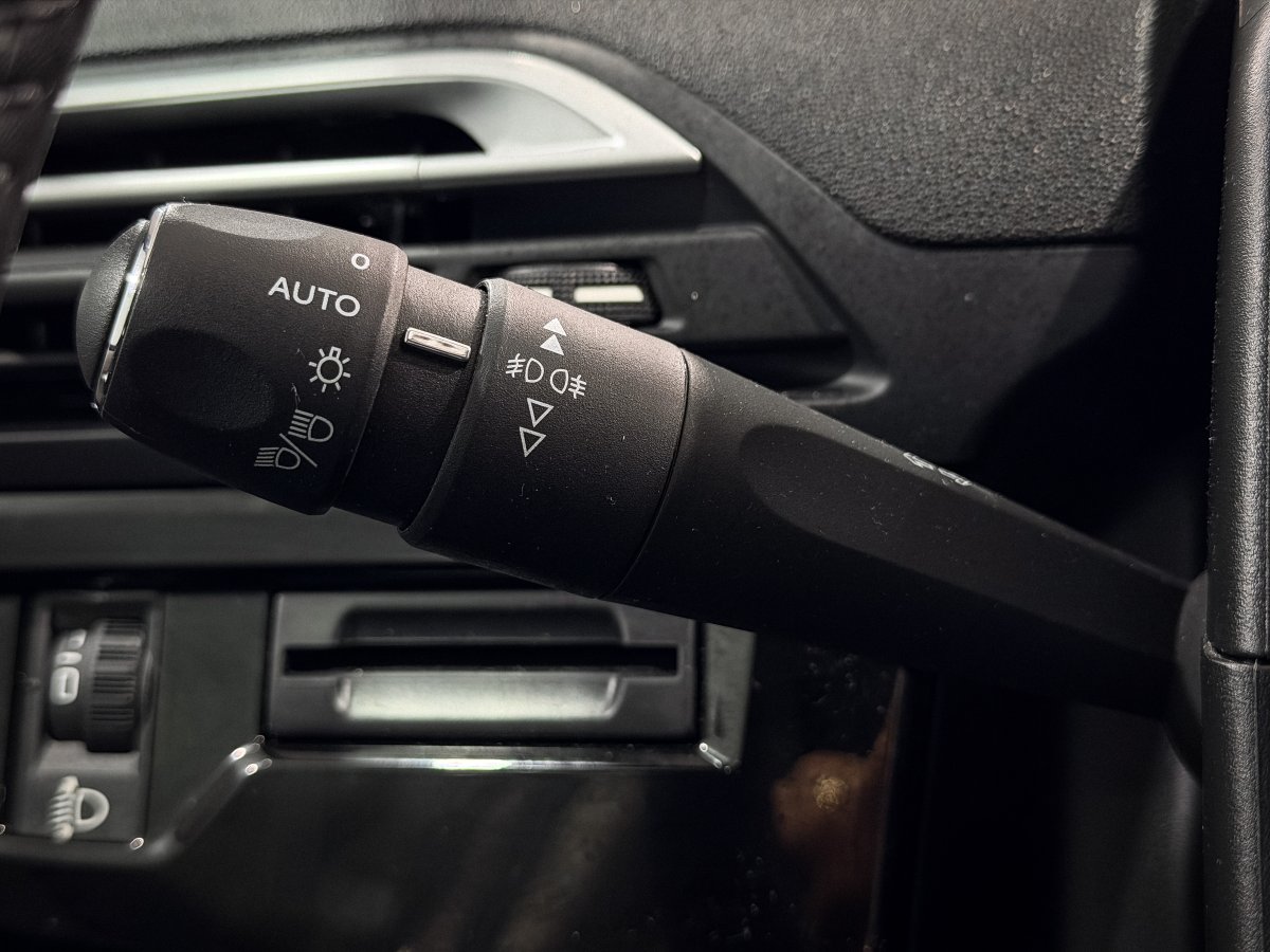 Foto Citroen Grand C4 Spacetourer 1.2 23