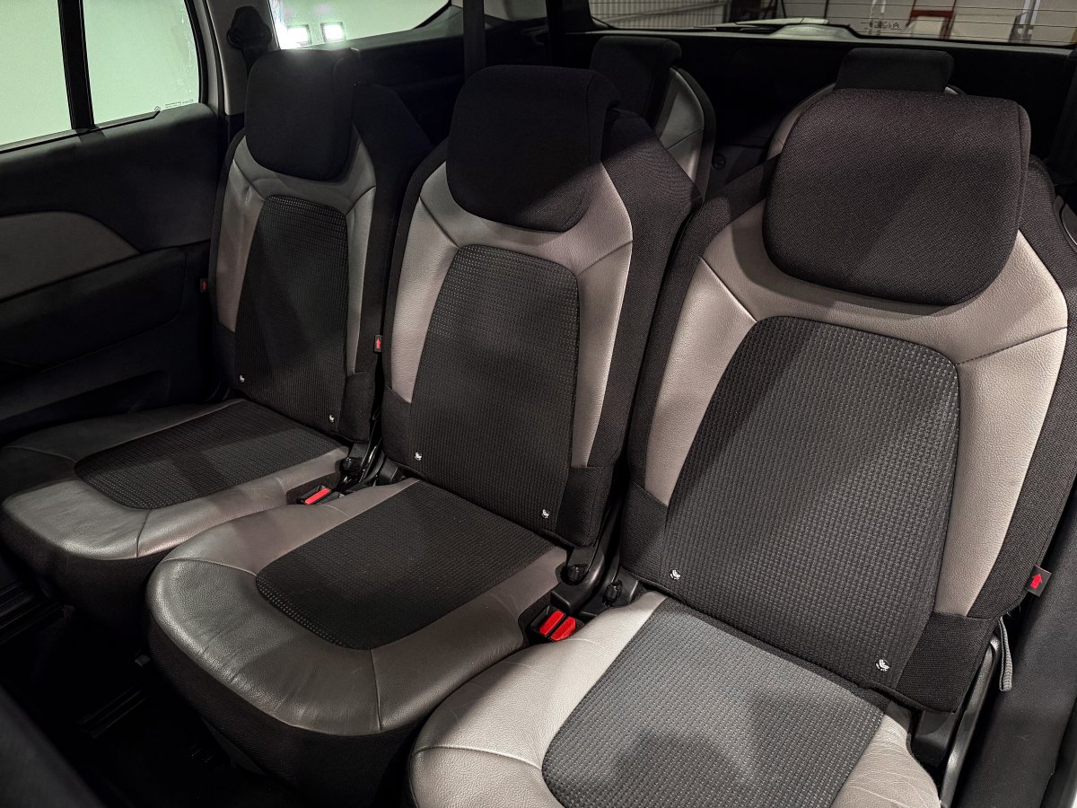 Foto Citroen Grand C4 Spacetourer 1.2 12