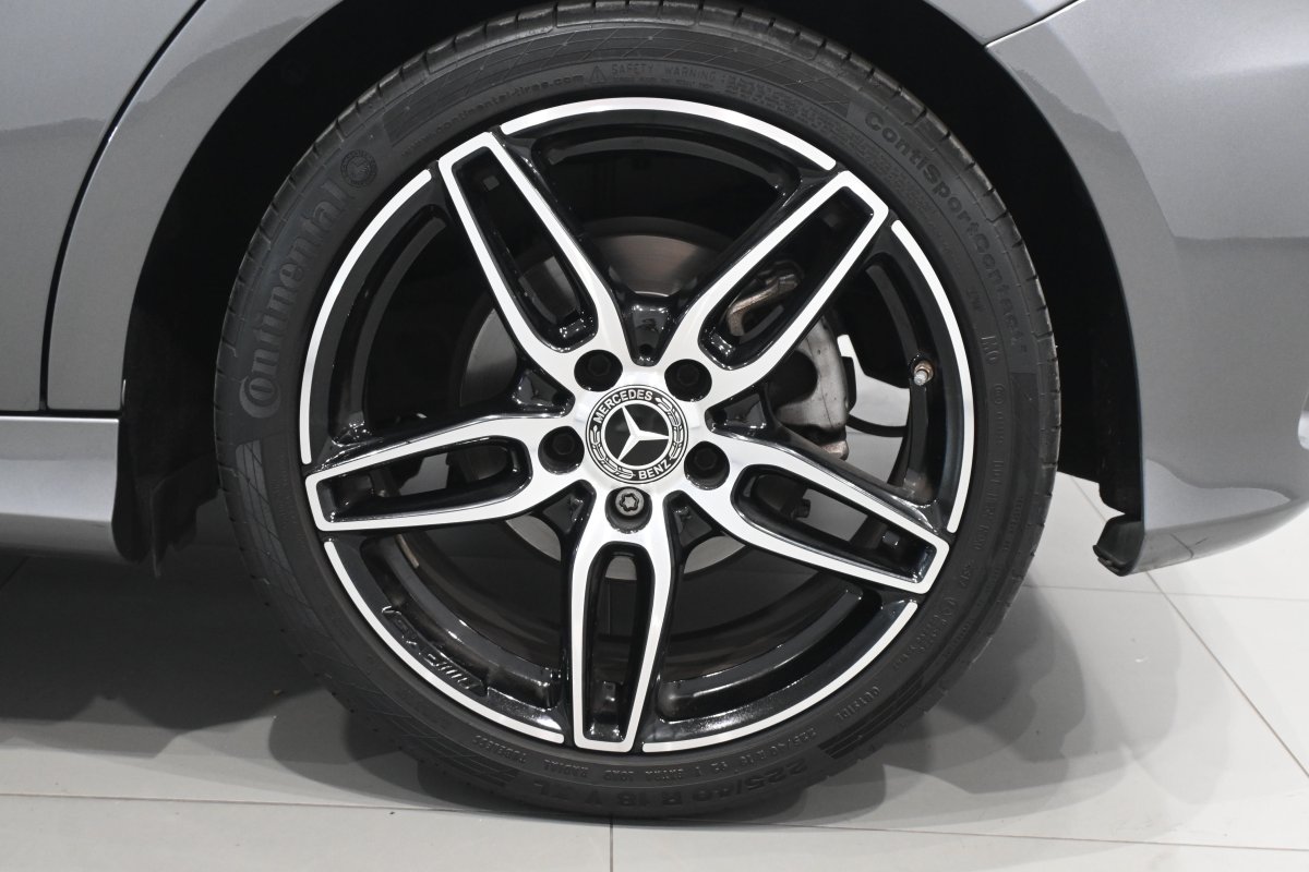 Foto Mercedes-Benz A 27