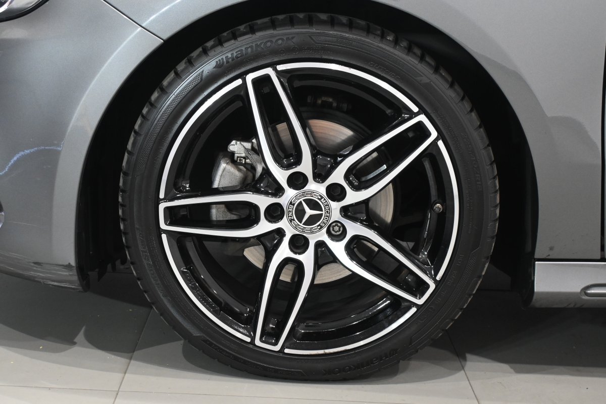 Foto Mercedes-Benz A 28