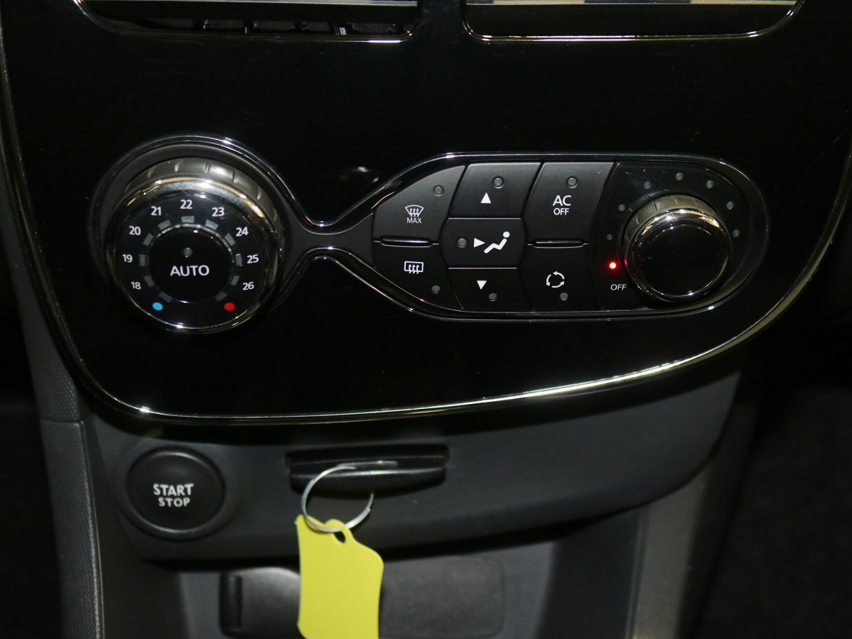 Foto Renault Clio 18