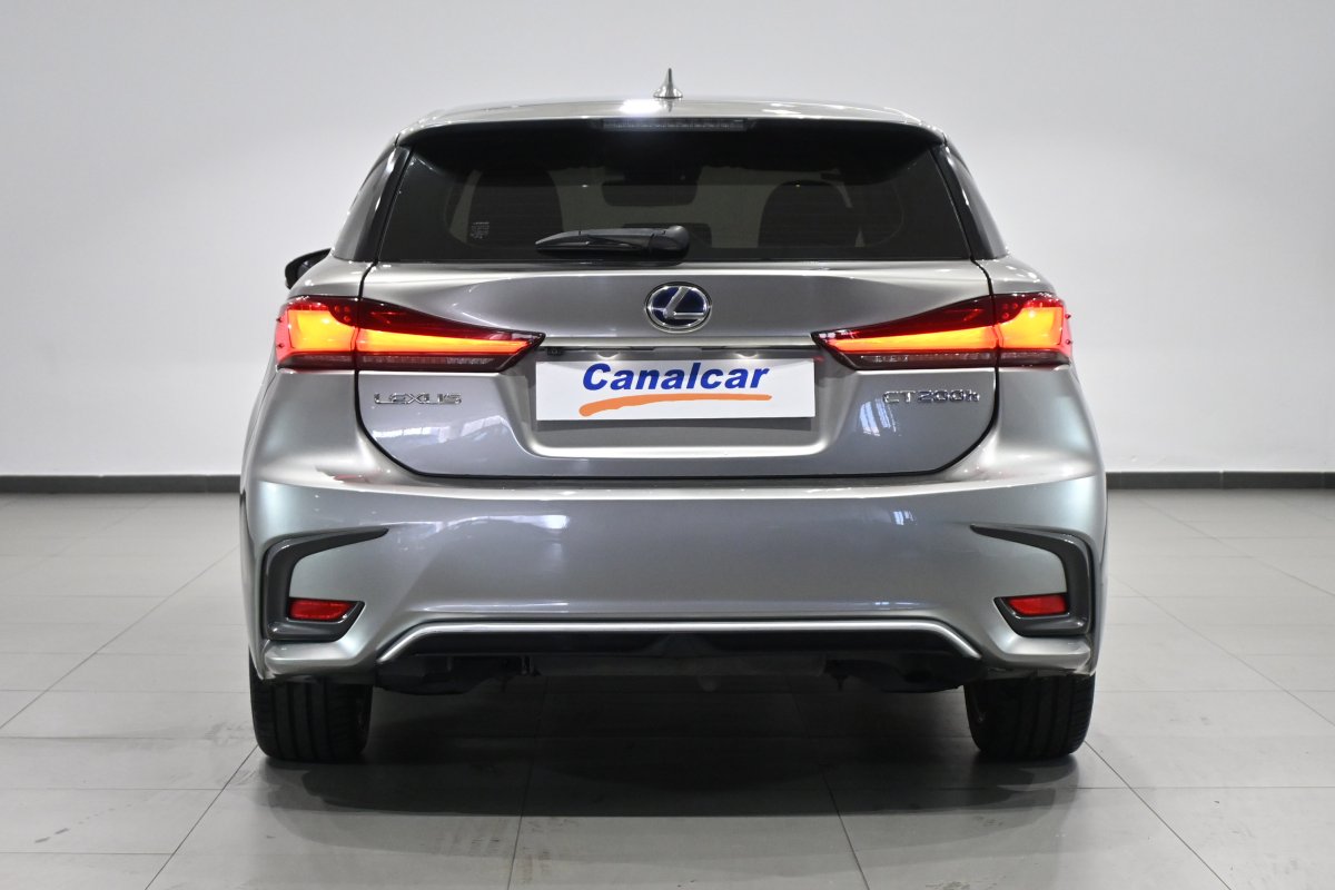 Foto Lexus CT 5