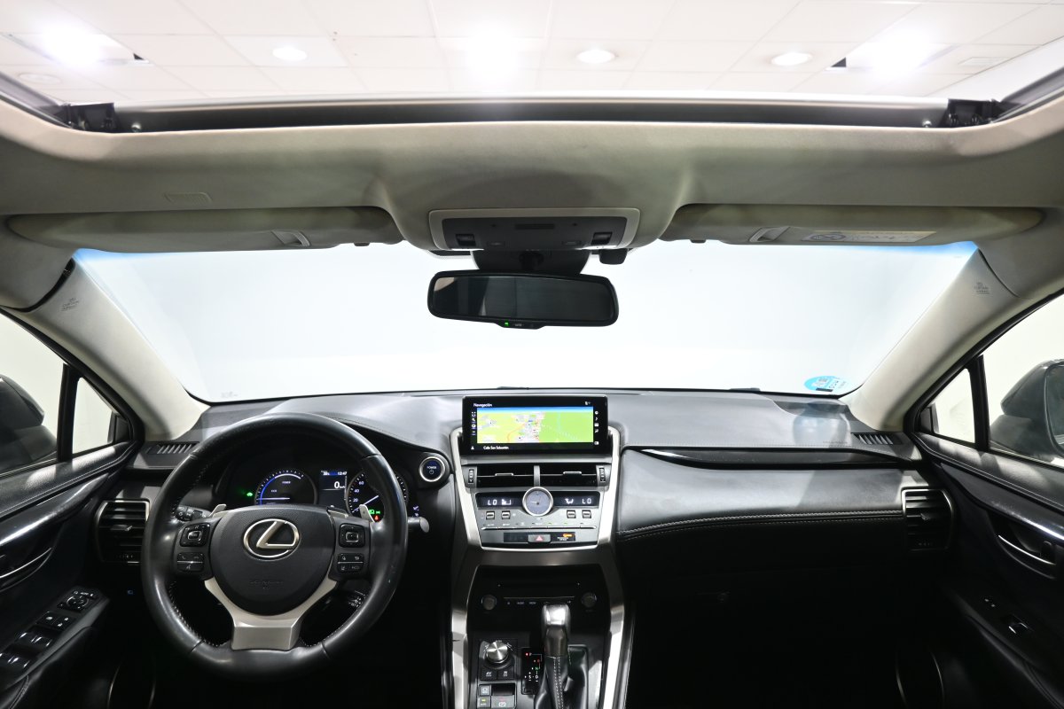 Foto Lexus NX 28
