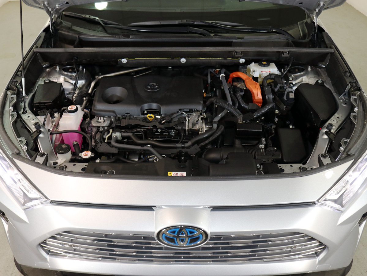 Foto Toyota RAV-4 8
