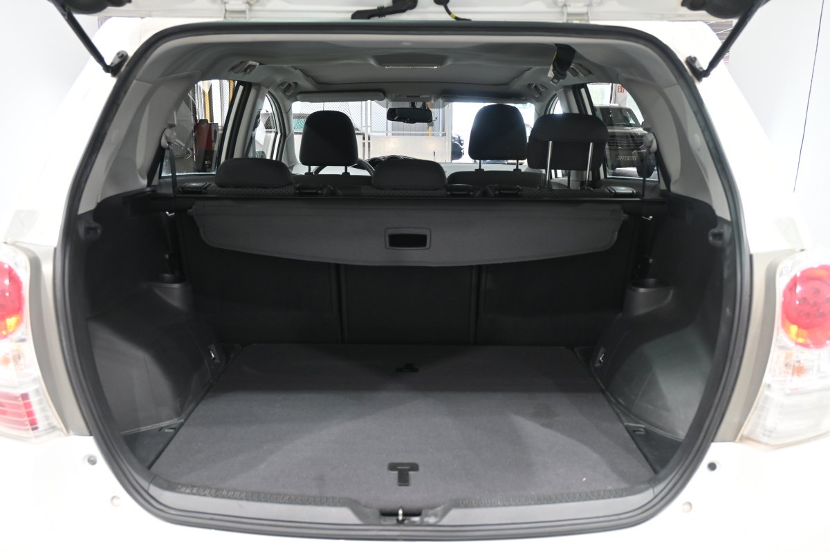 Foto Toyota Verso 8