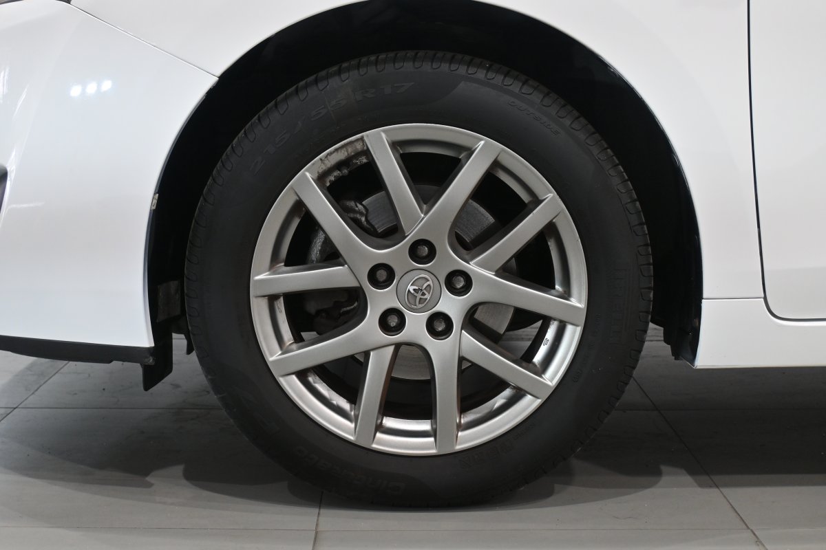 Foto Toyota Verso 30