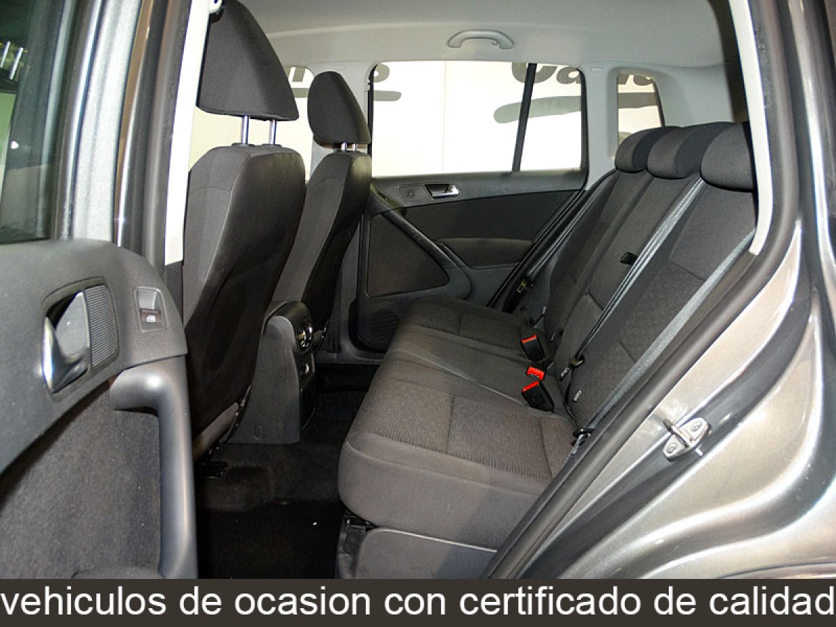 Foto Volkswagen Tiguan 15