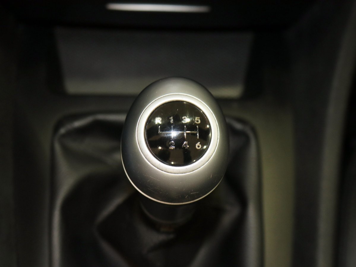 Foto Mercedes-Benz SLK 200 18