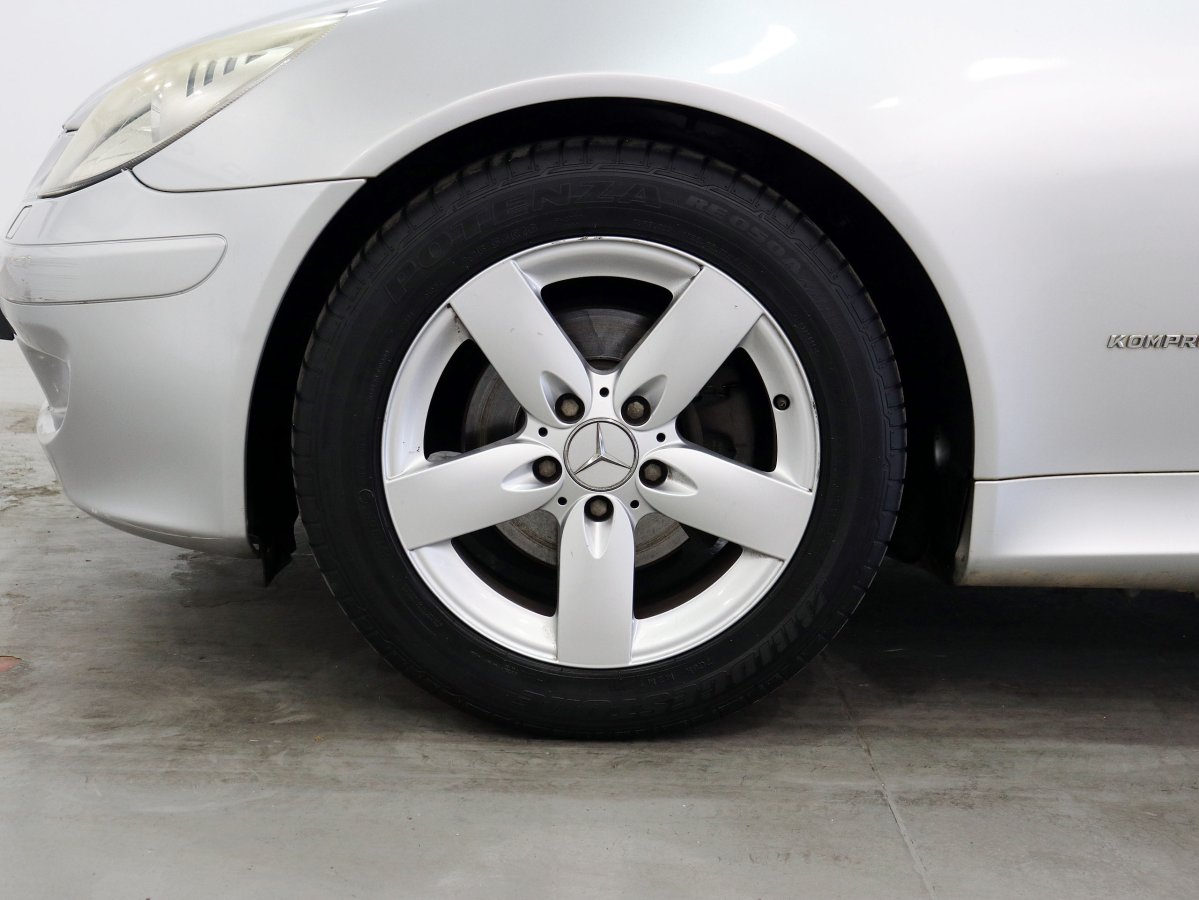 Foto Mercedes-Benz SLK 200 25