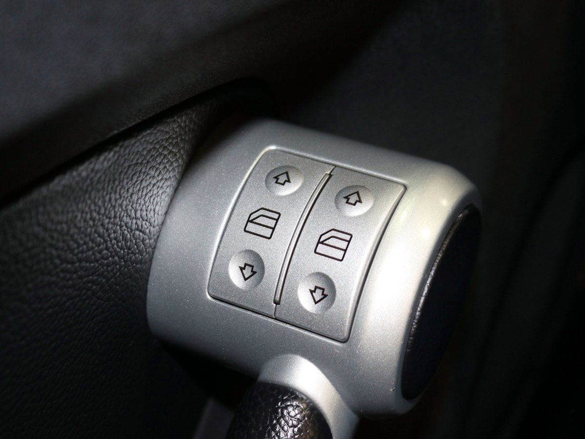 Foto Mercedes-Benz SLK 200 19