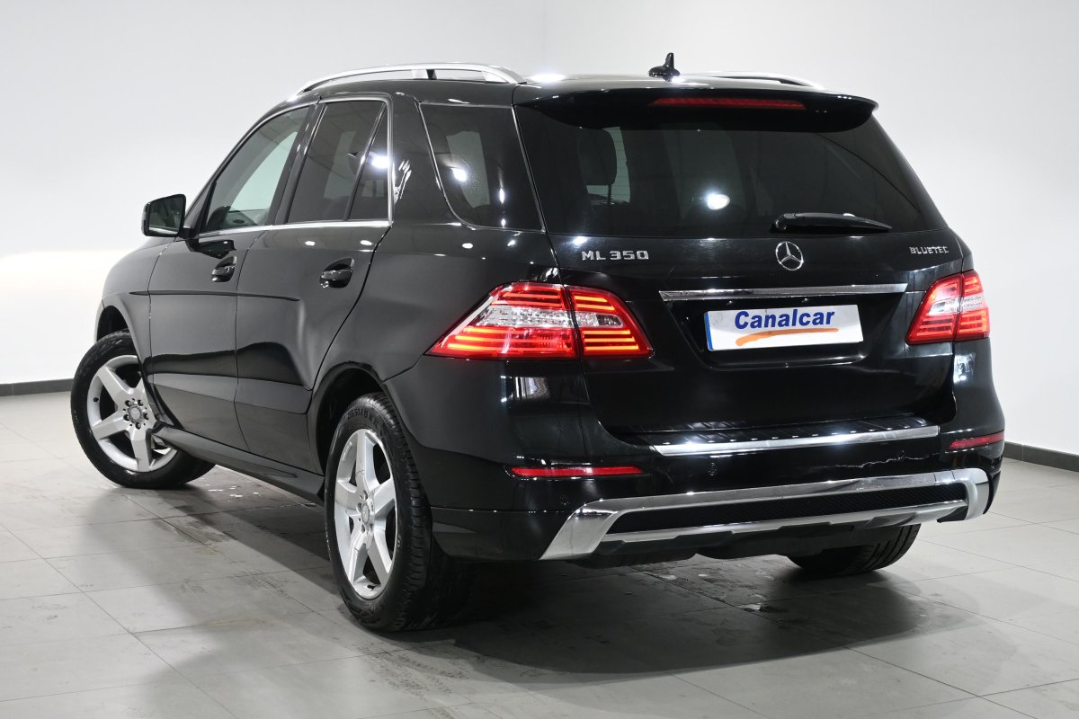 Foto Mercedes-Benz ML 6