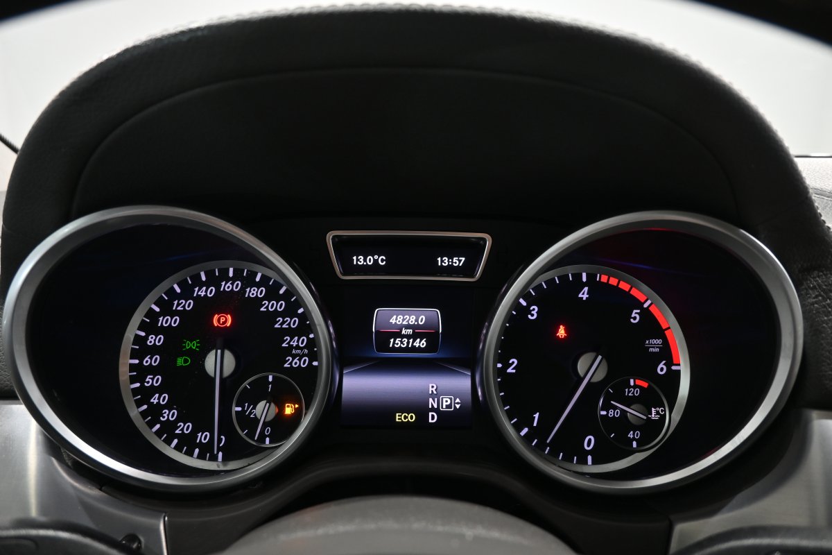 Foto Mercedes-Benz ML 15