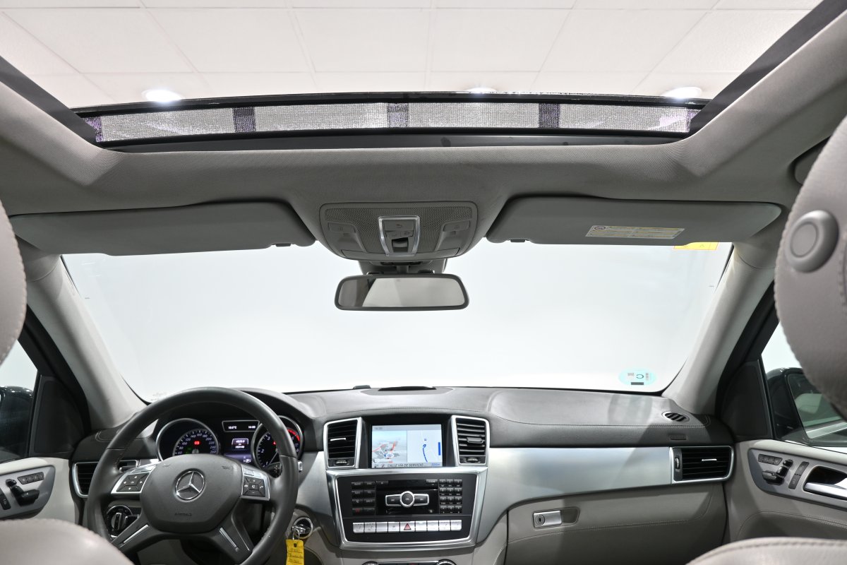 Foto Mercedes-Benz ML 28