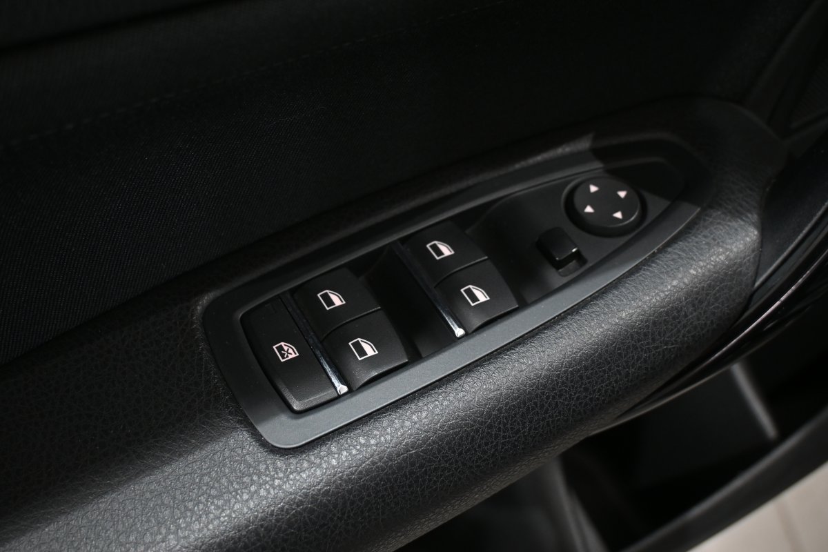 Foto Bmw 118i 25