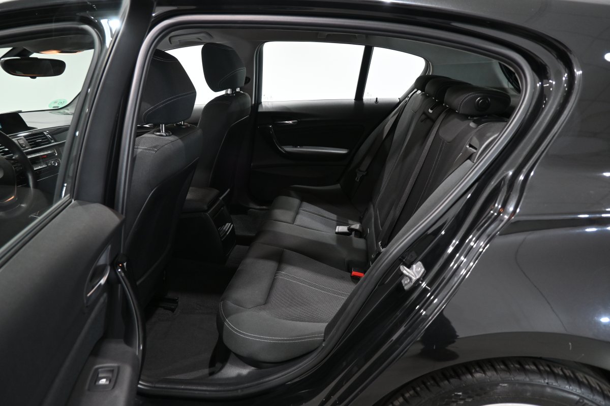 Foto Bmw 118i 11