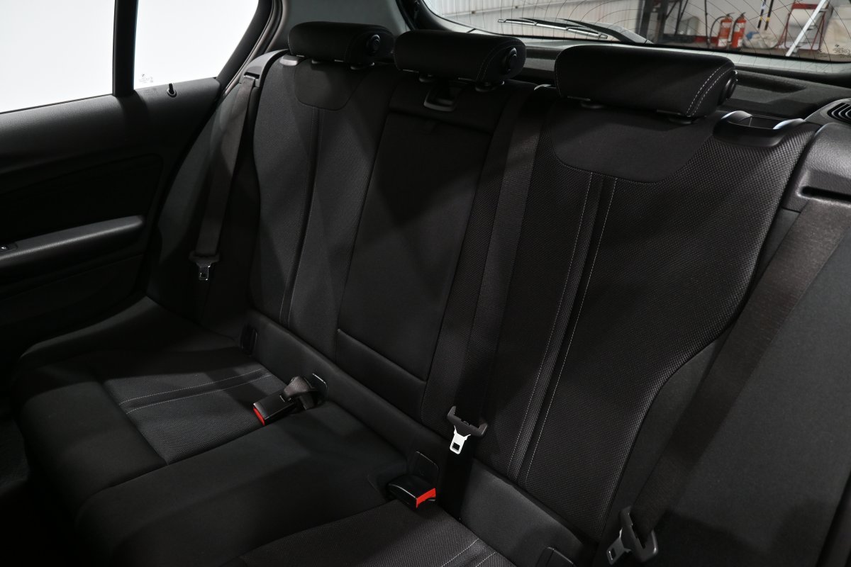 Foto Bmw 118i 12