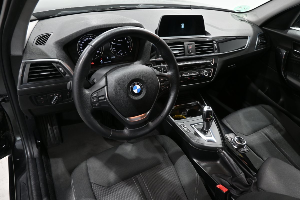 Foto Bmw 118i 9