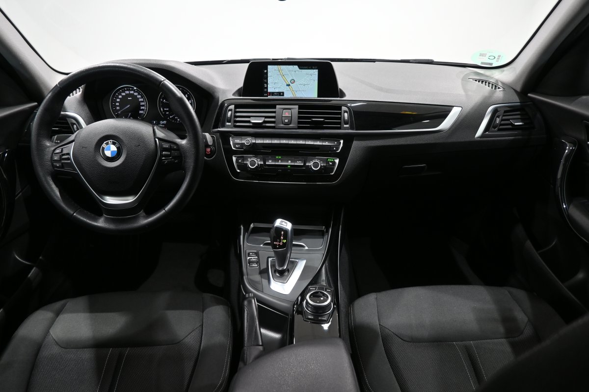 Foto Bmw 118i 17