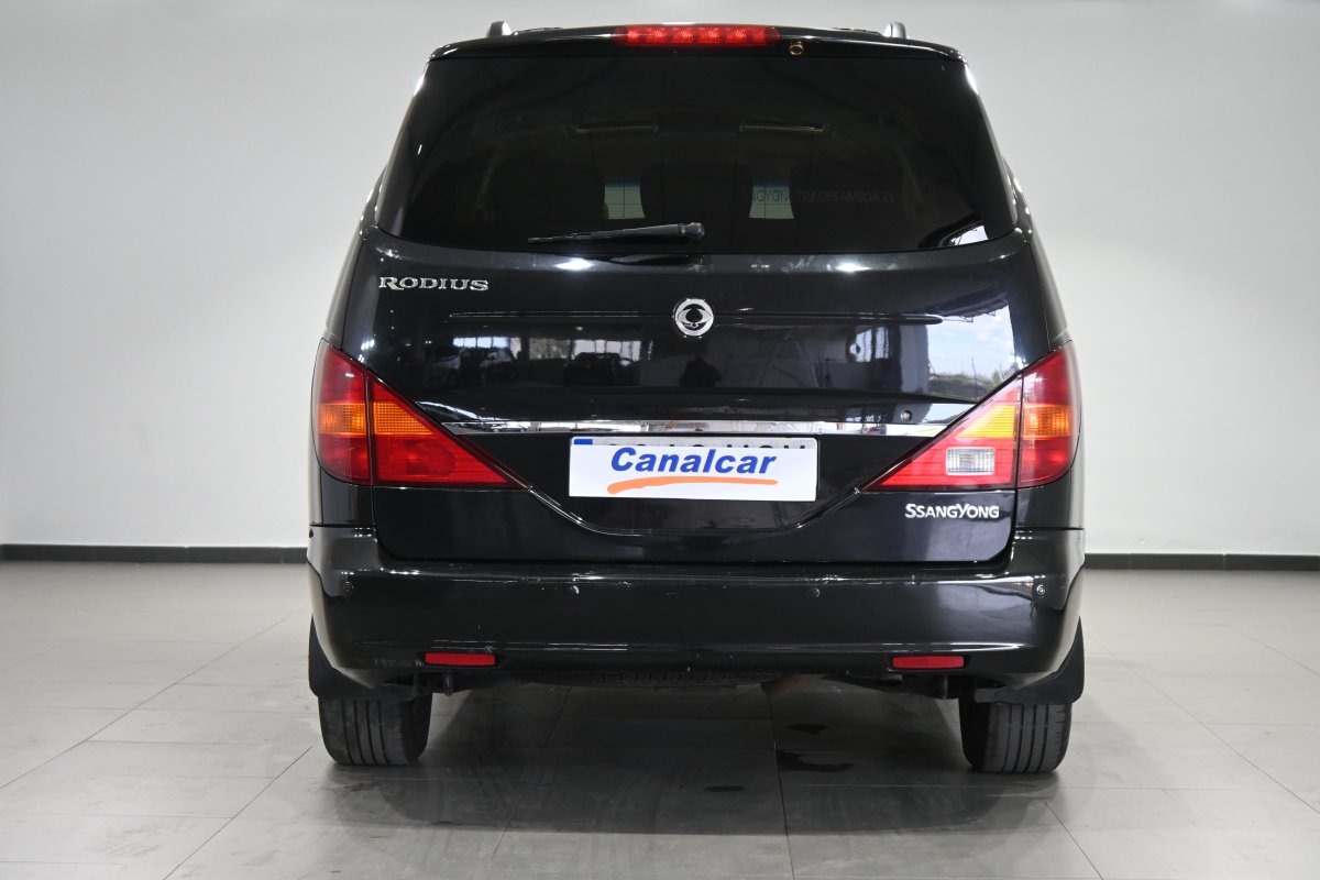 Foto Ssangyong Rodius 5