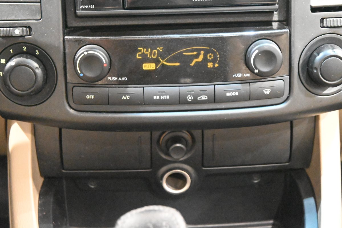 Foto Ssangyong Rodius 22