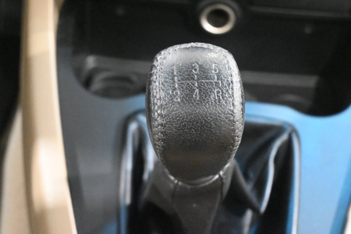 Foto Ssangyong Rodius 23