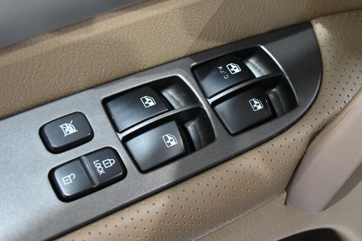 Foto Ssangyong Rodius 25