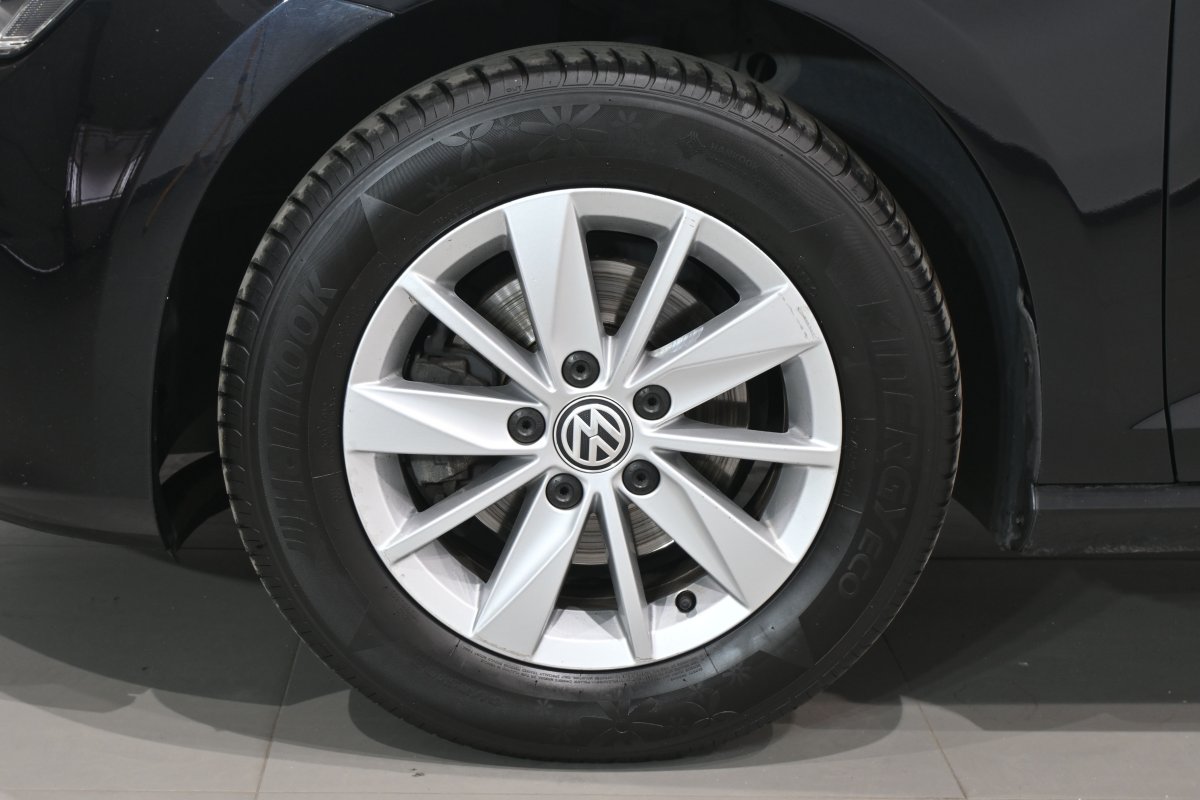 Foto Volkswagen Golf 26