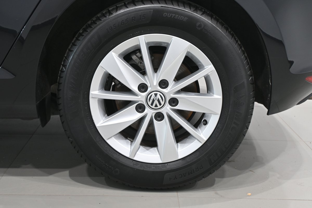 Foto Volkswagen Golf 27