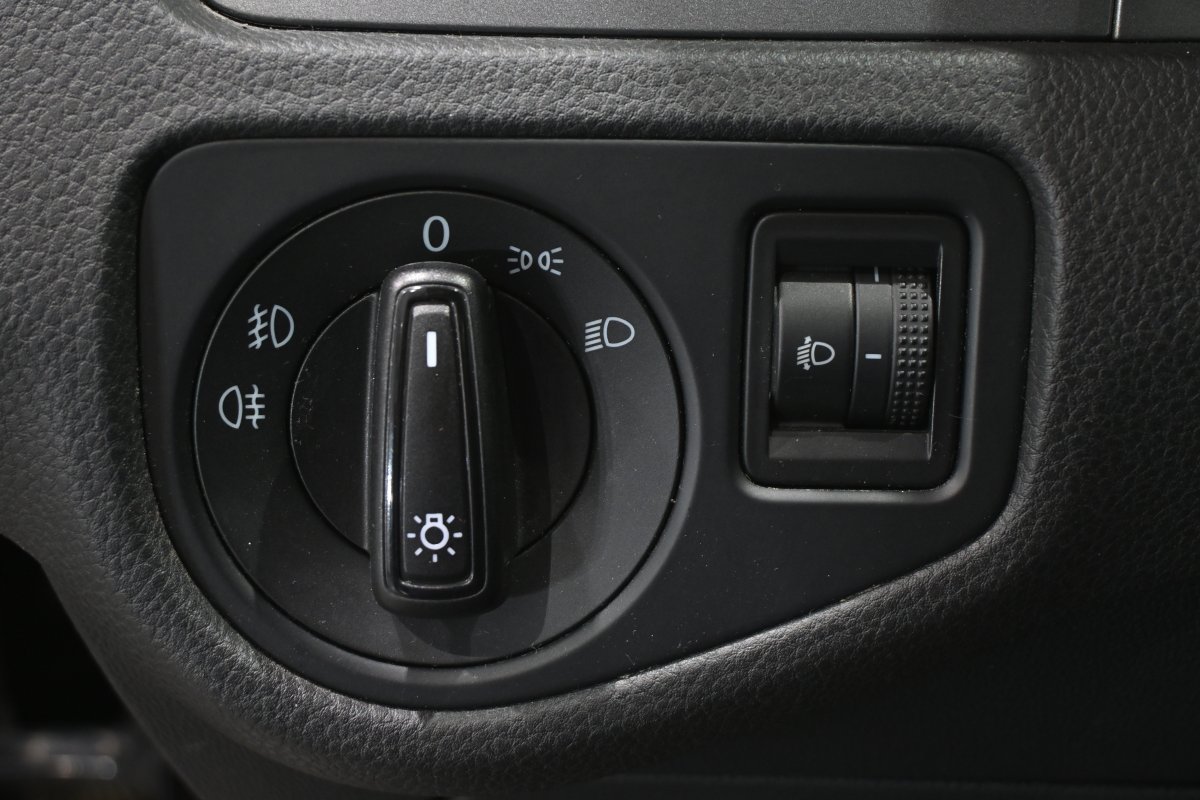 Foto Volkswagen Golf 24