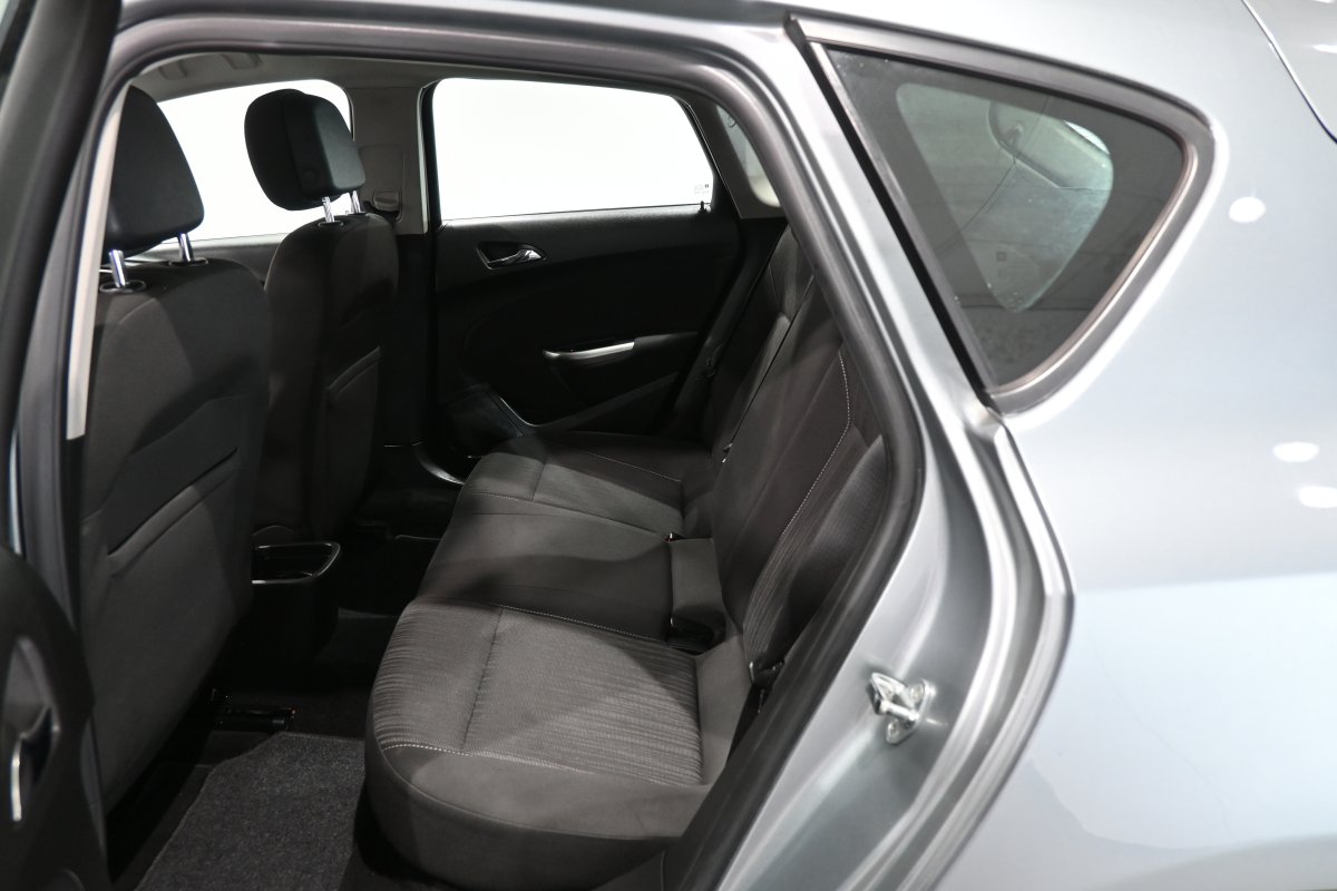 Foto Opel Astra 11