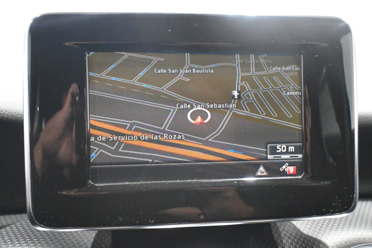 Foto Mercedes-Benz A 8