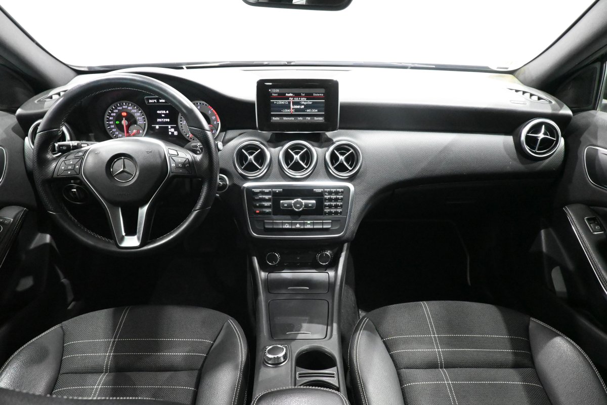 Foto Mercedes-Benz A 12