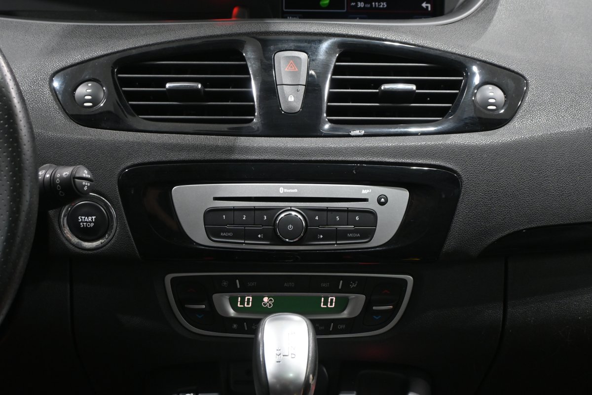 Foto Renault Grand Scenic 17