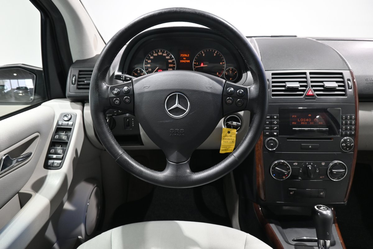 Foto Mercedes-Benz A 18