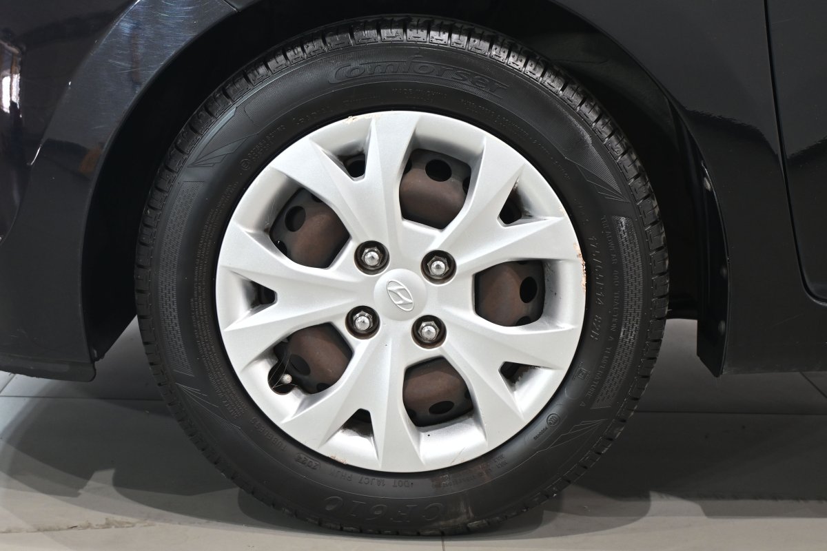 Foto Hyundai i10 26