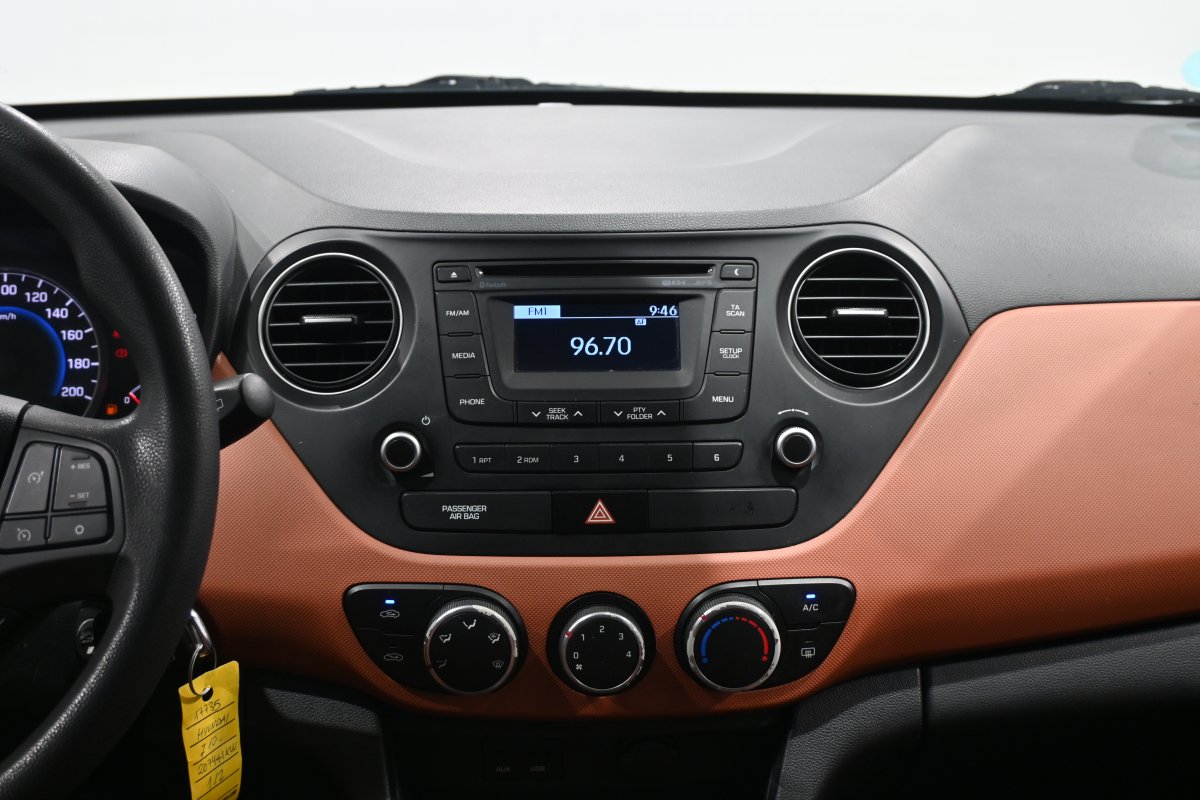 Foto Hyundai i10 14