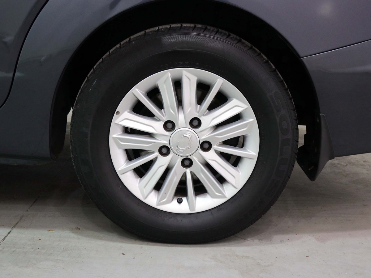 Foto Ssangyong Rodius 27