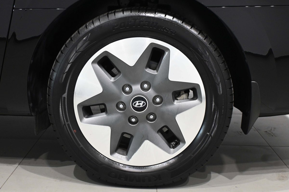 Foto Hyundai STARIA 32