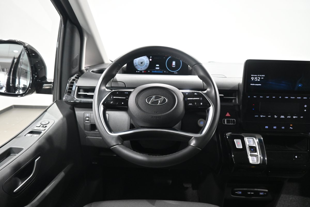 Foto Hyundai STARIA 21