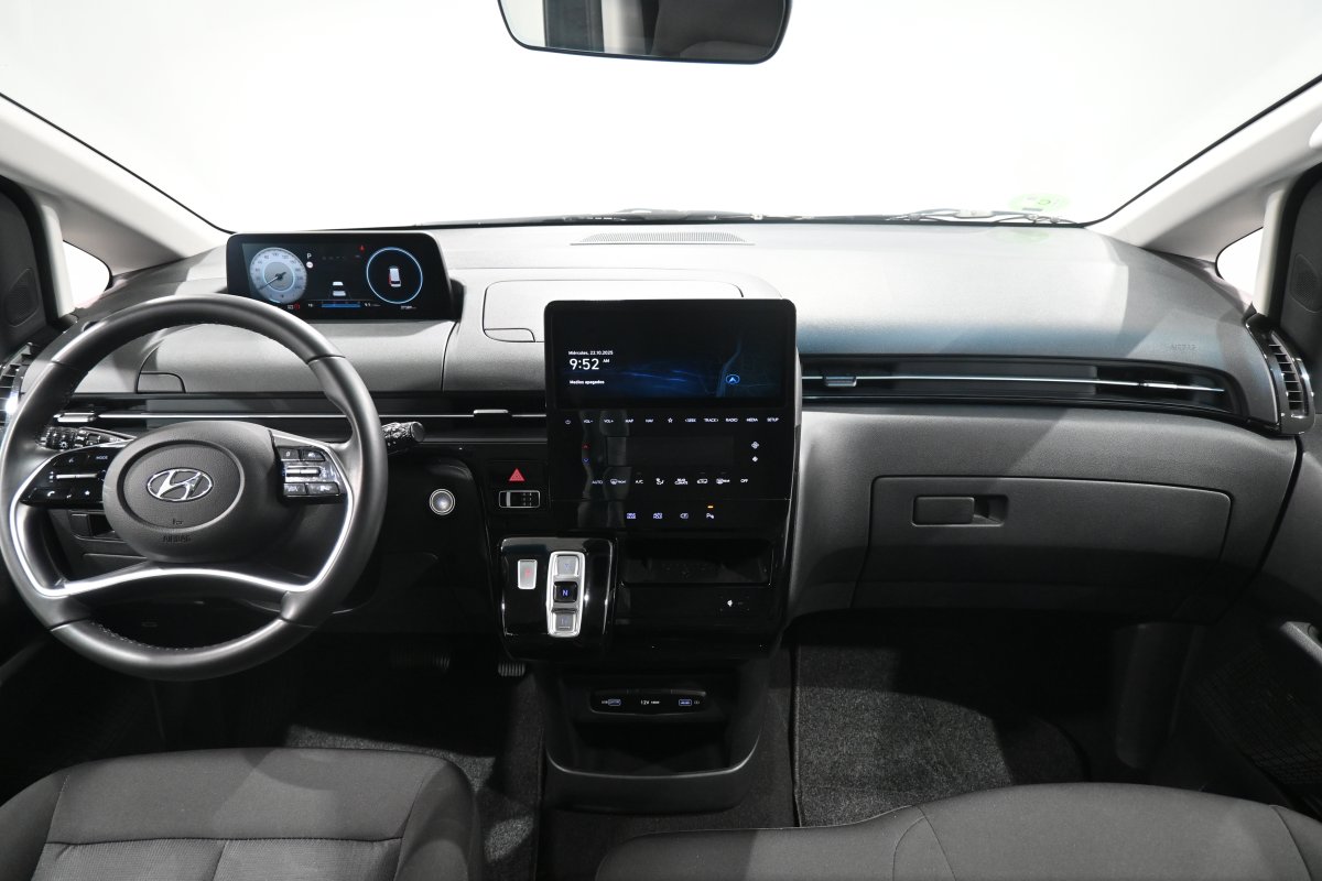 Foto Hyundai STARIA 20