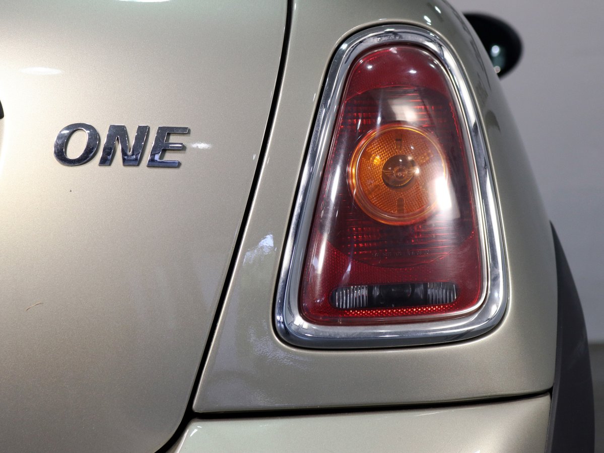 Foto Mini One 10