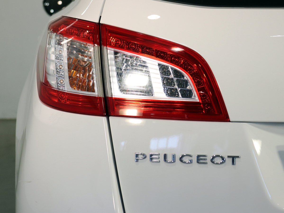 Foto Peugeot 508 9