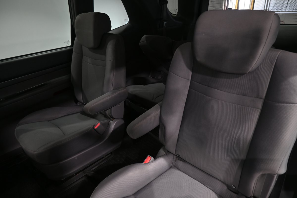 Foto Ssangyong Rodius 12